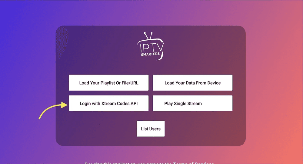 Instalar o IPTV Smarters Pro na Mac: escolher Login with Xtream Codes API